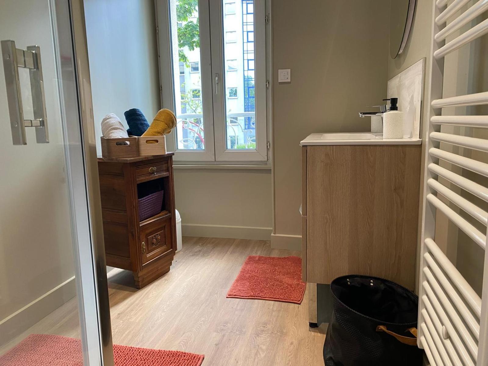 Hébergement de vacances Maison Bollee 6 Pers Moderne Avec Jardin Le Mans