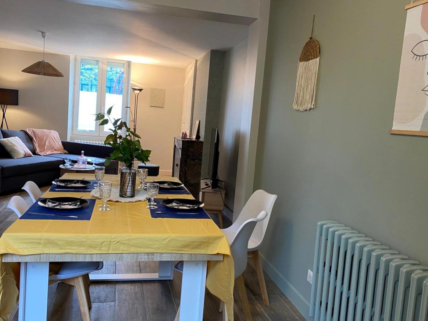 Maison Bollee 6 Pers Moderne Avec Jardin Hébergement de vacances Le Mans