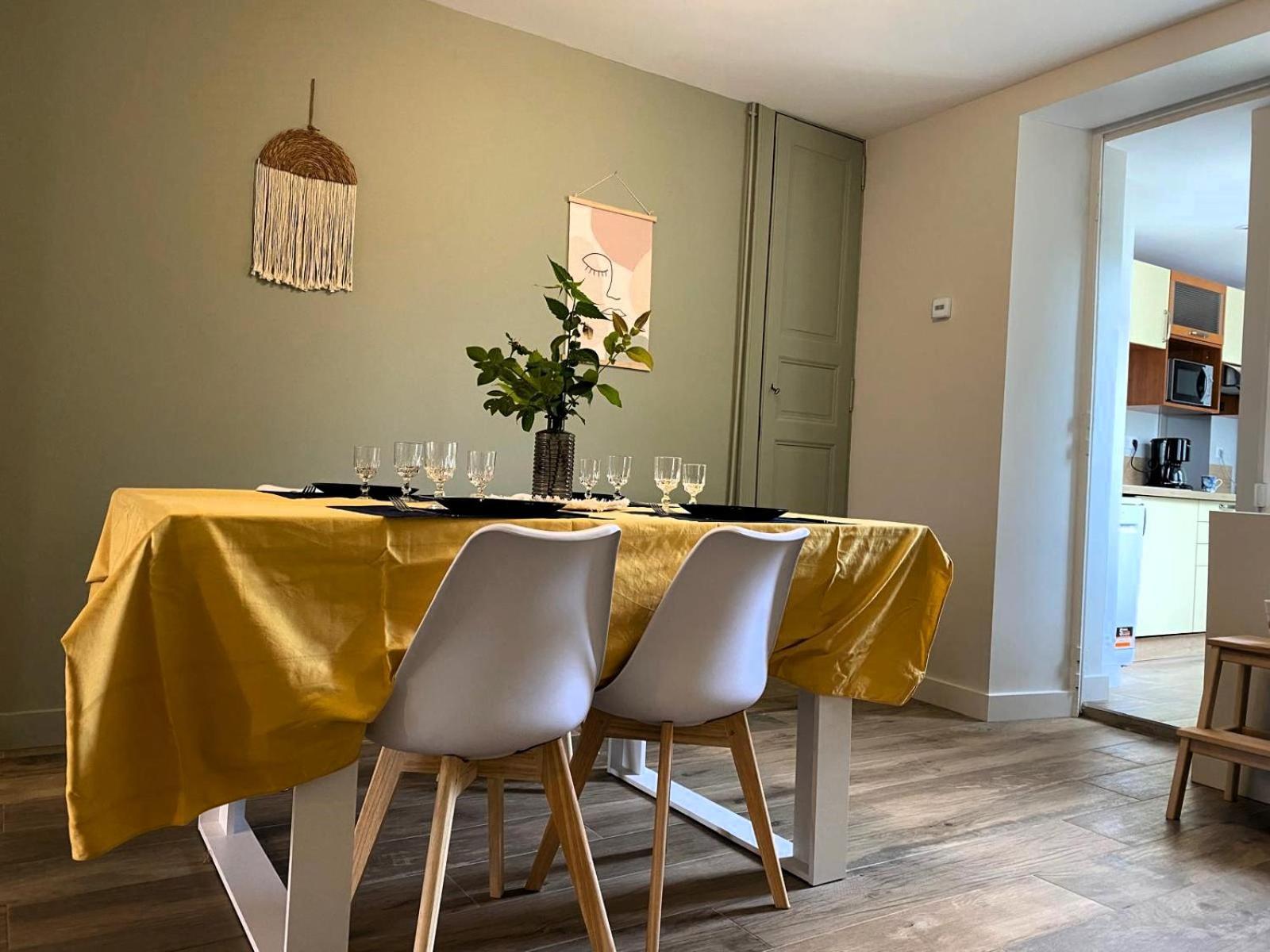 Maison Bollee 6 Pers Moderne Avec Jardin Le Mans
